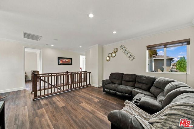 28035 Linda Lane, Santa Clarita, CA 91350
