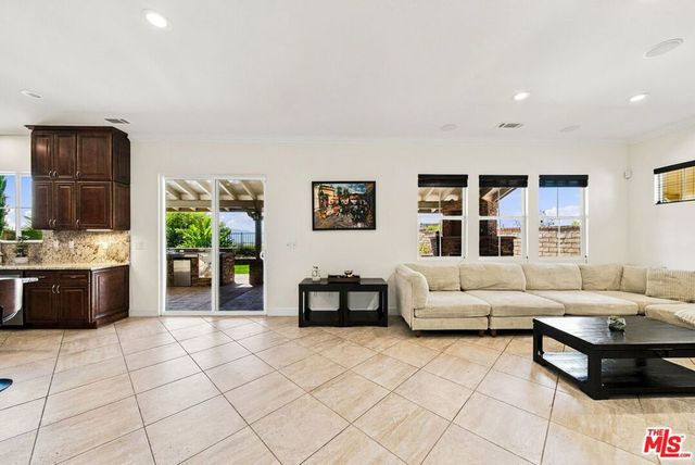 28035 Linda Lane, Santa Clarita, CA 91350