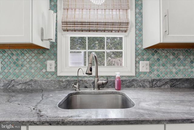 243 FORREST DR, Gettysburg, PA 17325