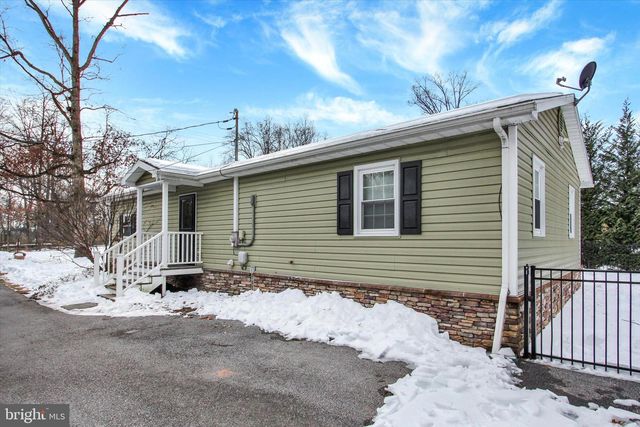 243 FORREST DR, Gettysburg, PA 17325