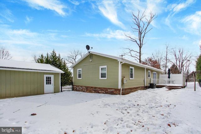 243 FORREST DR, Gettysburg, PA 17325