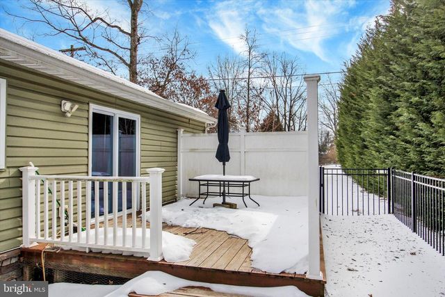 243 FORREST DR, Gettysburg, PA 17325