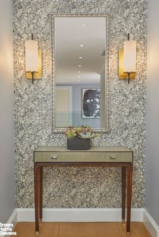 150 E 69th St Apt 4M, New York City, NY 10021