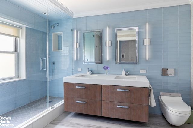 150 E 69th St Apt 4M, New York City, NY 10021