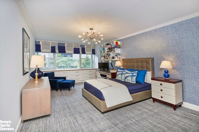 150 E 69th St Apt 4M, New York City, NY 10021