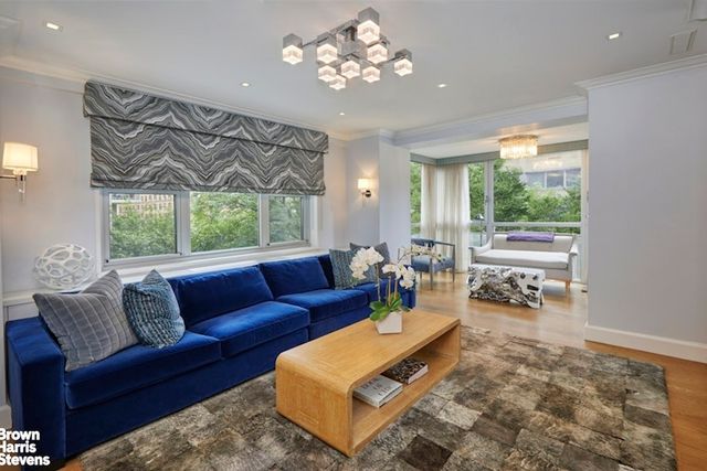 150 E 69th St Apt 4M, New York City, NY 10021