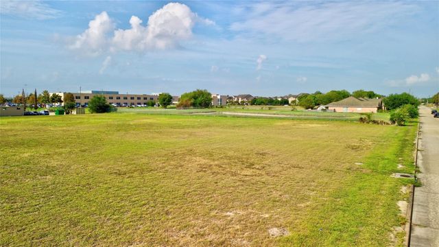 4242 Keith Road, Pasadena, TX 77505