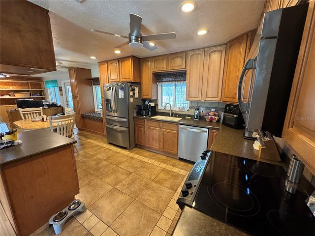 130 NE 50TH AVENUE, Ocala, FL 34470