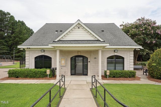 233 Eyam Hall Lane, Apex, NC 27502