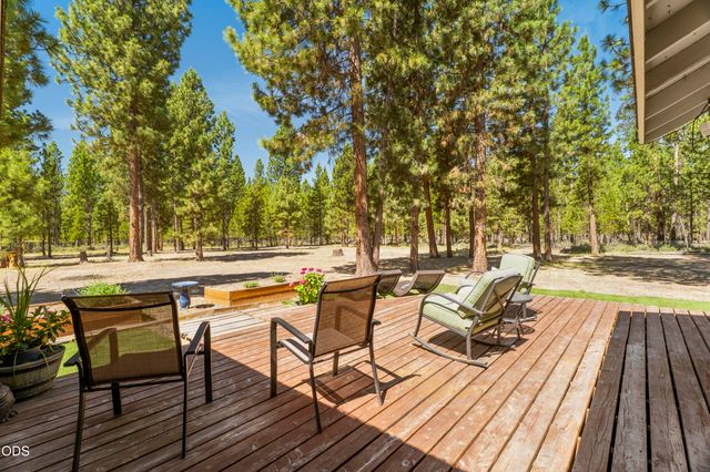 2716 Boone Circle, La Pine, OR 97739