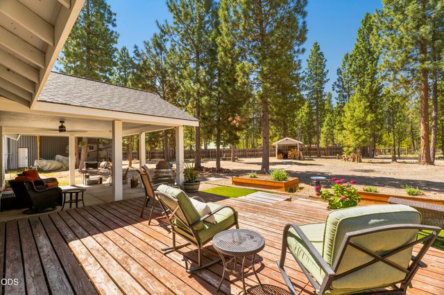 2716 Boone Circle, La Pine, OR 97739