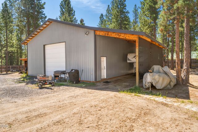 2716 Boone Circle, La Pine, OR 97739