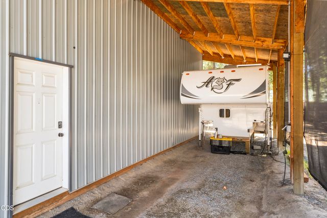 2716 Boone Circle, La Pine, OR 97739