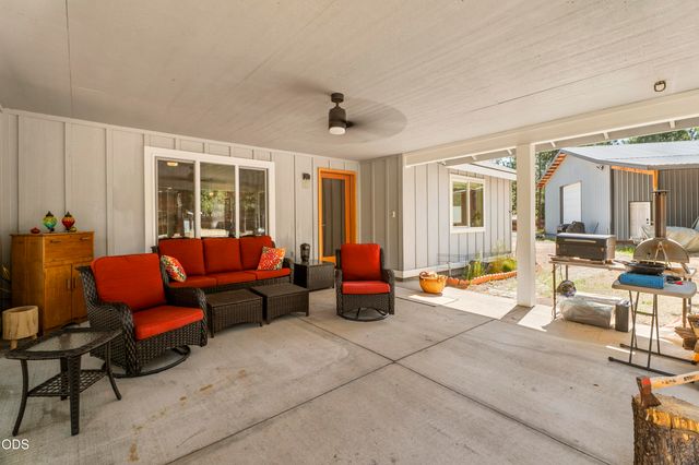 2716 Boone Circle, La Pine, OR 97739