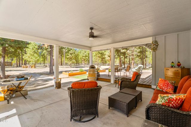 2716 Boone Circle, La Pine, OR 97739