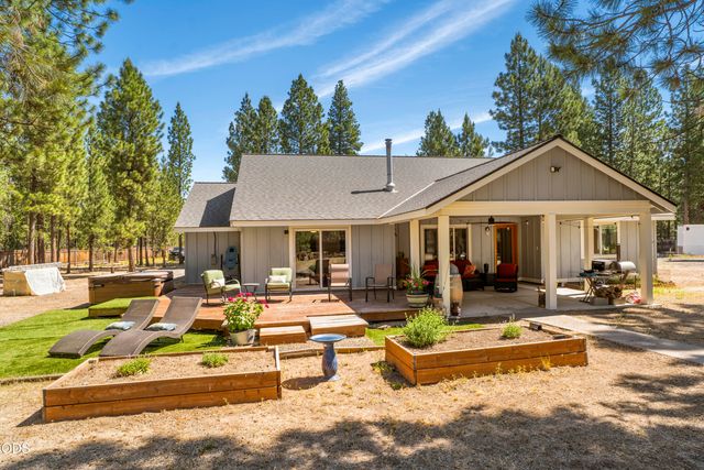 2716 Boone Circle, La Pine, OR 97739