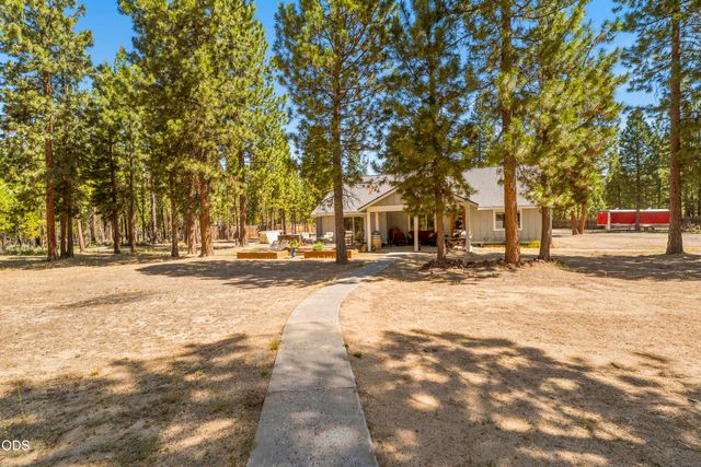 2716 Boone Circle, La Pine, OR 97739