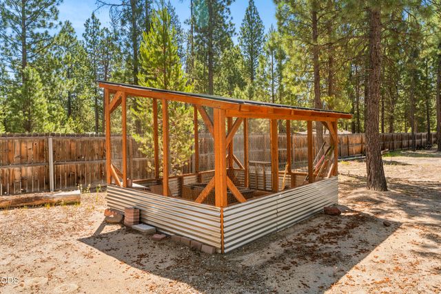 2716 Boone Circle, La Pine, OR 97739