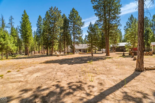 2716 Boone Circle, La Pine, OR 97739