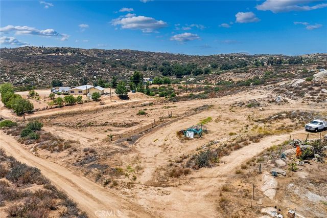 41720 Oak Canyon Road, Hemet, CA 92544