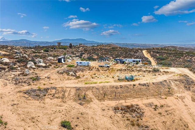 41720 Oak Canyon Road, Hemet, CA 92544