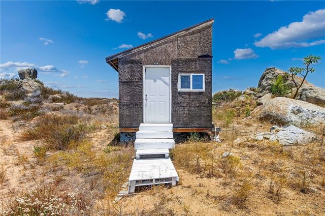 41720 Oak Canyon Road, Hemet, CA 92544