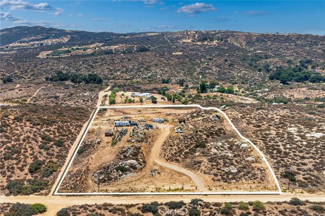 41720 Oak Canyon Road, Hemet, CA 92544