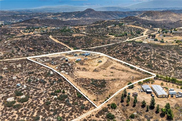 41720 Oak Canyon Road, Hemet, CA 92544