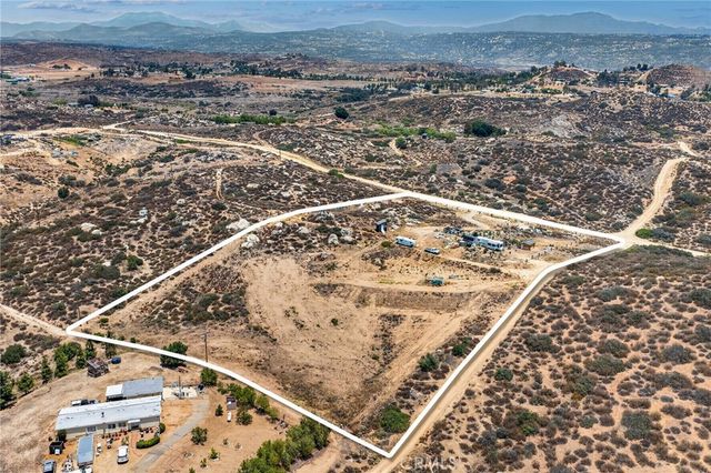 41720 Oak Canyon Road, Hemet, CA 92544