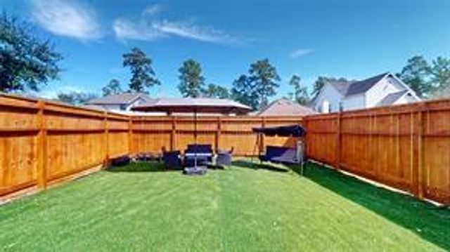 18 Avenswood Place, The Woodlands, TX 77382