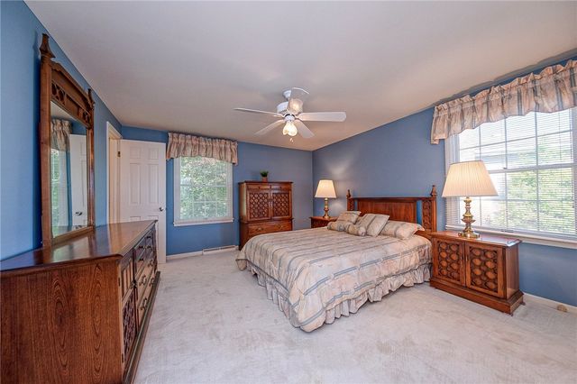 5025 Windover Dr., Robinson Twp, PA 15205