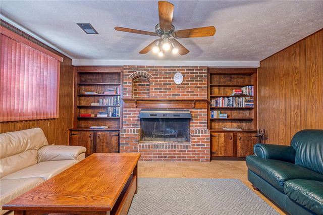 5025 Windover Dr., Robinson Twp, PA 15205