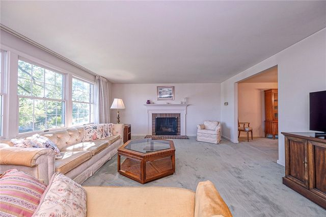 5025 Windover Dr., Robinson Twp, PA 15205