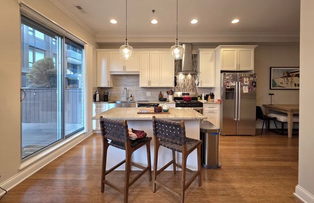 20 N Aberdeen Street 207, Chicago, IL 60607