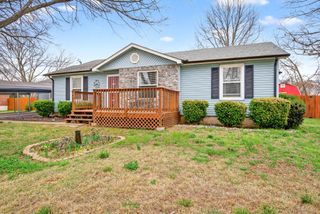 405 Buckeye Ln, Clarksville, TN 37042