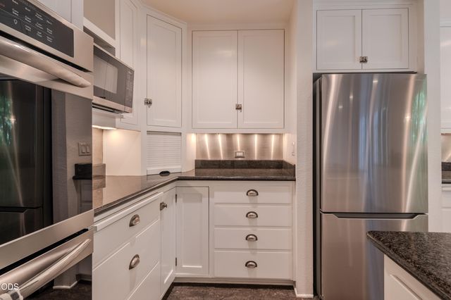 2569 Old Stage Road, Medford, OR 97502