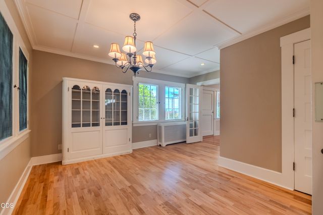 2569 Old Stage Road, Medford, OR 97502