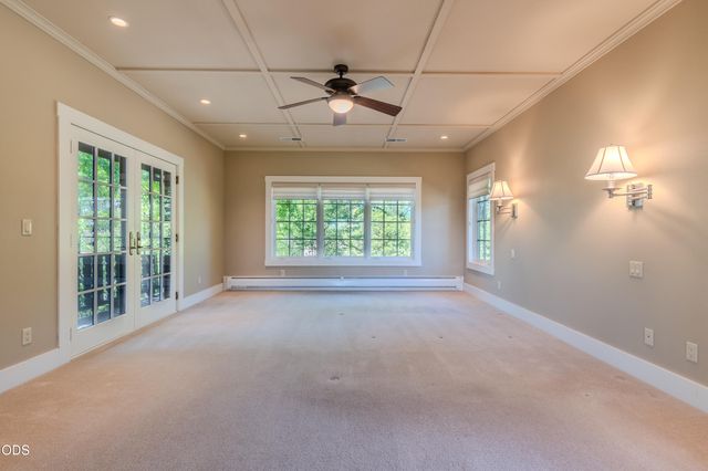2569 Old Stage Road, Medford, OR 97502