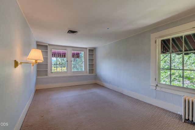 2569 Old Stage Road, Medford, OR 97502