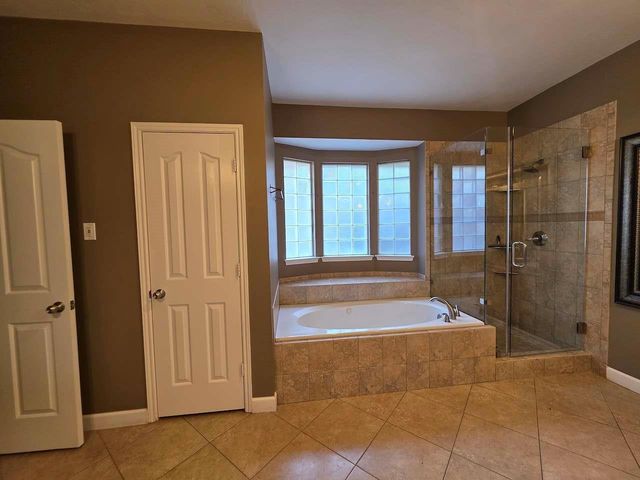120 Emerald Cloud Lane, League City, TX 77573