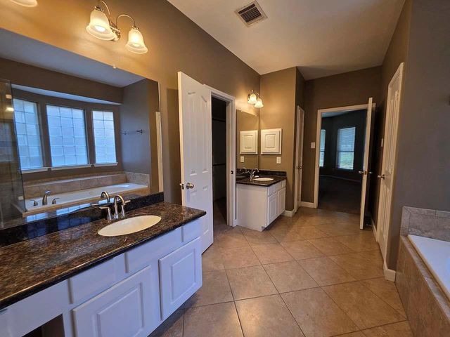 120 Emerald Cloud Lane, League City, TX 77573