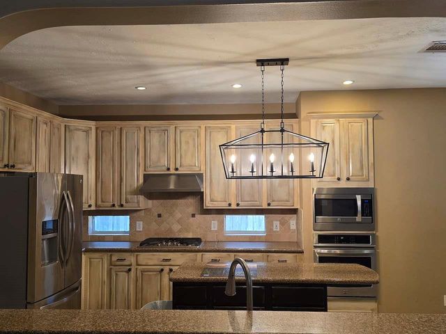 120 Emerald Cloud Lane, League City, TX 77573