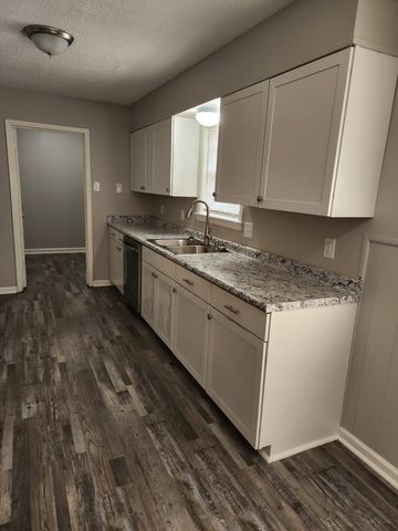 3446 FOX MEADOWS RD, Memphis, TN 38115