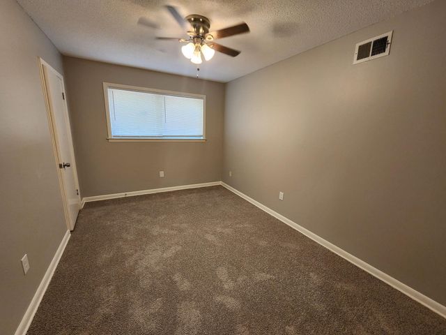 3446 FOX MEADOWS RD, Memphis, TN 38115