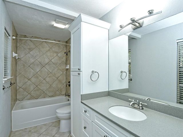 11502 Catalonia DR, Austin, TX 78759