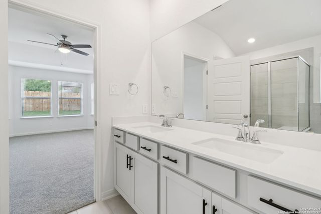 11447 Feather Vale, San Antonio, TX 78254