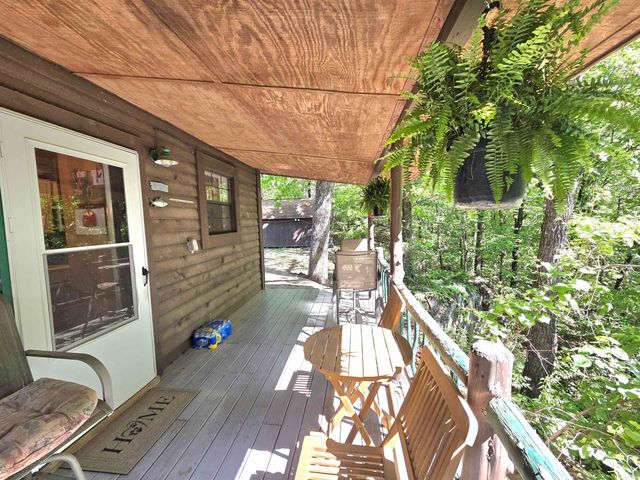 304 Black Bear Bluff, Mountain View, AR 72560