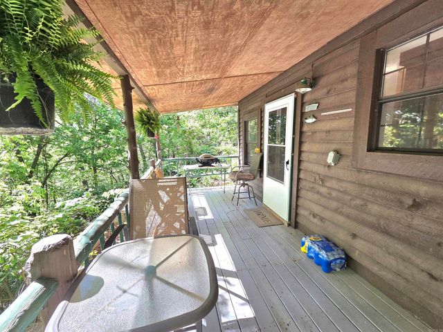 304 Black Bear Bluff, Mountain View, AR 72560