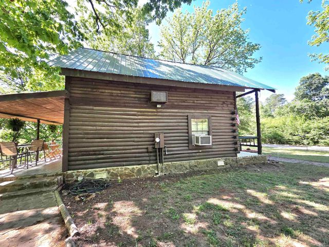 304 Black Bear Bluff, Mountain View, AR 72560