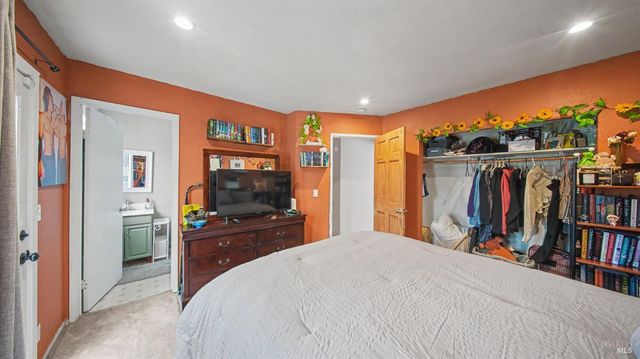156 Peach St, Vallejo, CA 94589
